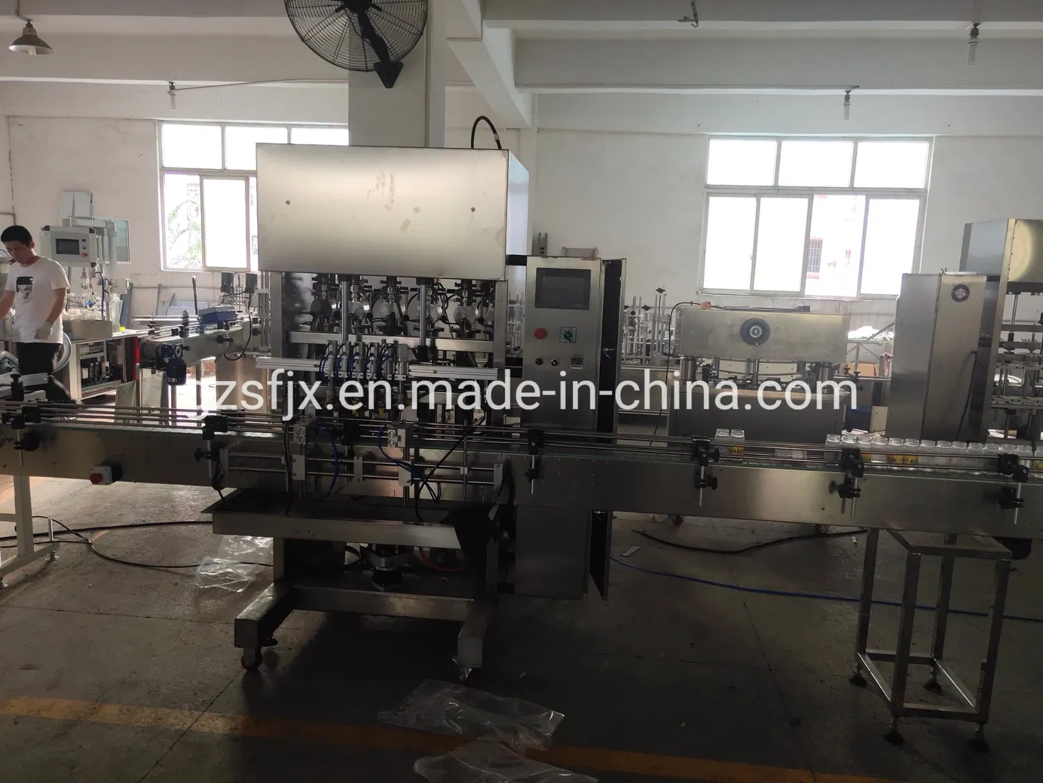 High Viscous Paste Liquid Piston Filling Machine for Vaseline Petroleum Jelly Heating Filling Machinery Vaseline Production